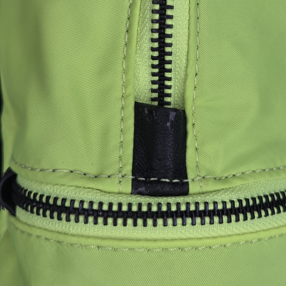 Lululemon 9"x9"inch Micro Neon Green/black Women's BackpackCity Adventurer - Picture 12 of 14